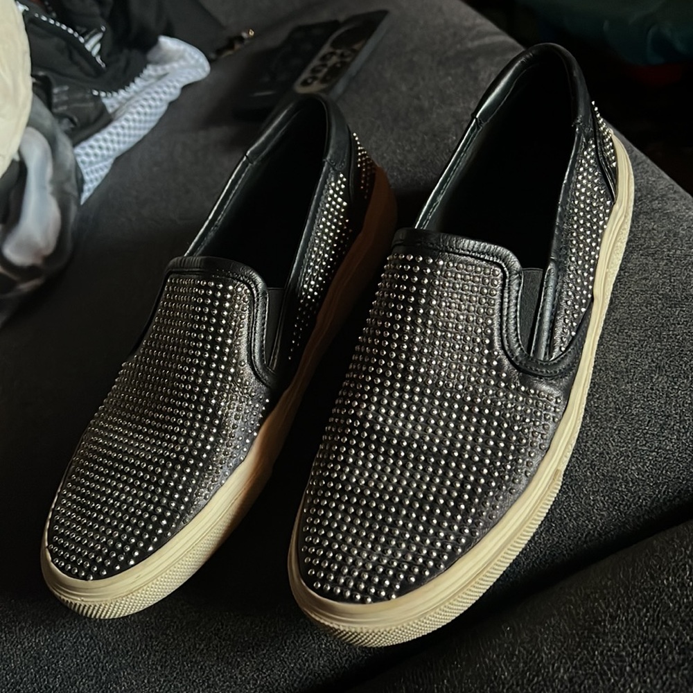 Saint Laurent studded sneakers - Picture 3 of 10